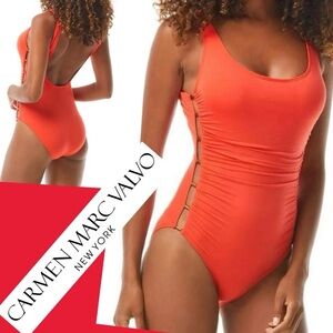 Carmen Marc Valvo Scoop Neck One Piece Swimsuit Poolside Solids 10 Pink Coral‎